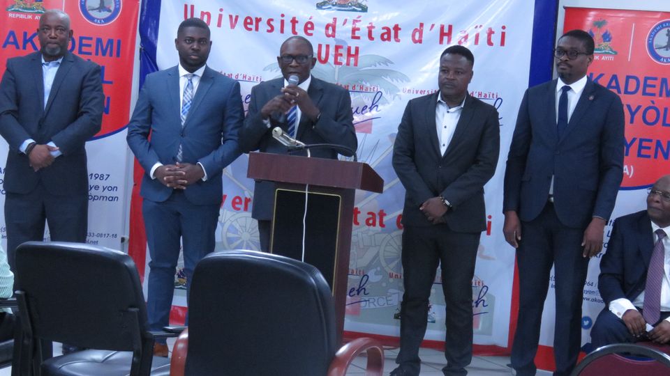 Inivèsite Leta Ayiti a lanse yon « chè kreyòl nan lajistis » nan kad selebrasyon Jounen entènasyonal lang manman 2024 la